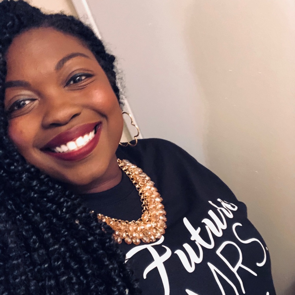 Meet your Posher, Danielle